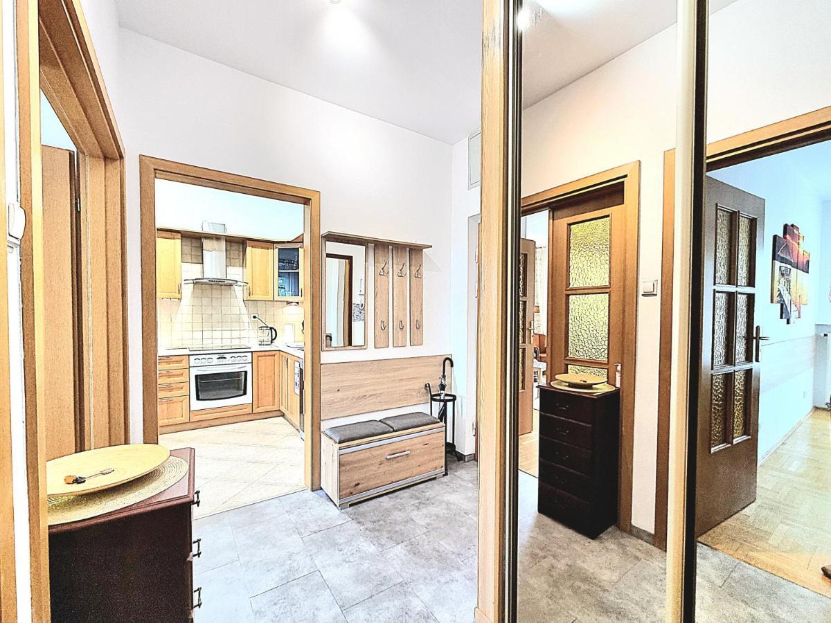 Saska Kepa Apartment Варшава Экстерьер фото